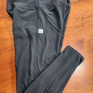 Vuori Black Leggings Size Medium